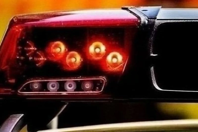 Árokba hajtott egy autó Solymár közelében, a sofőr meghalt